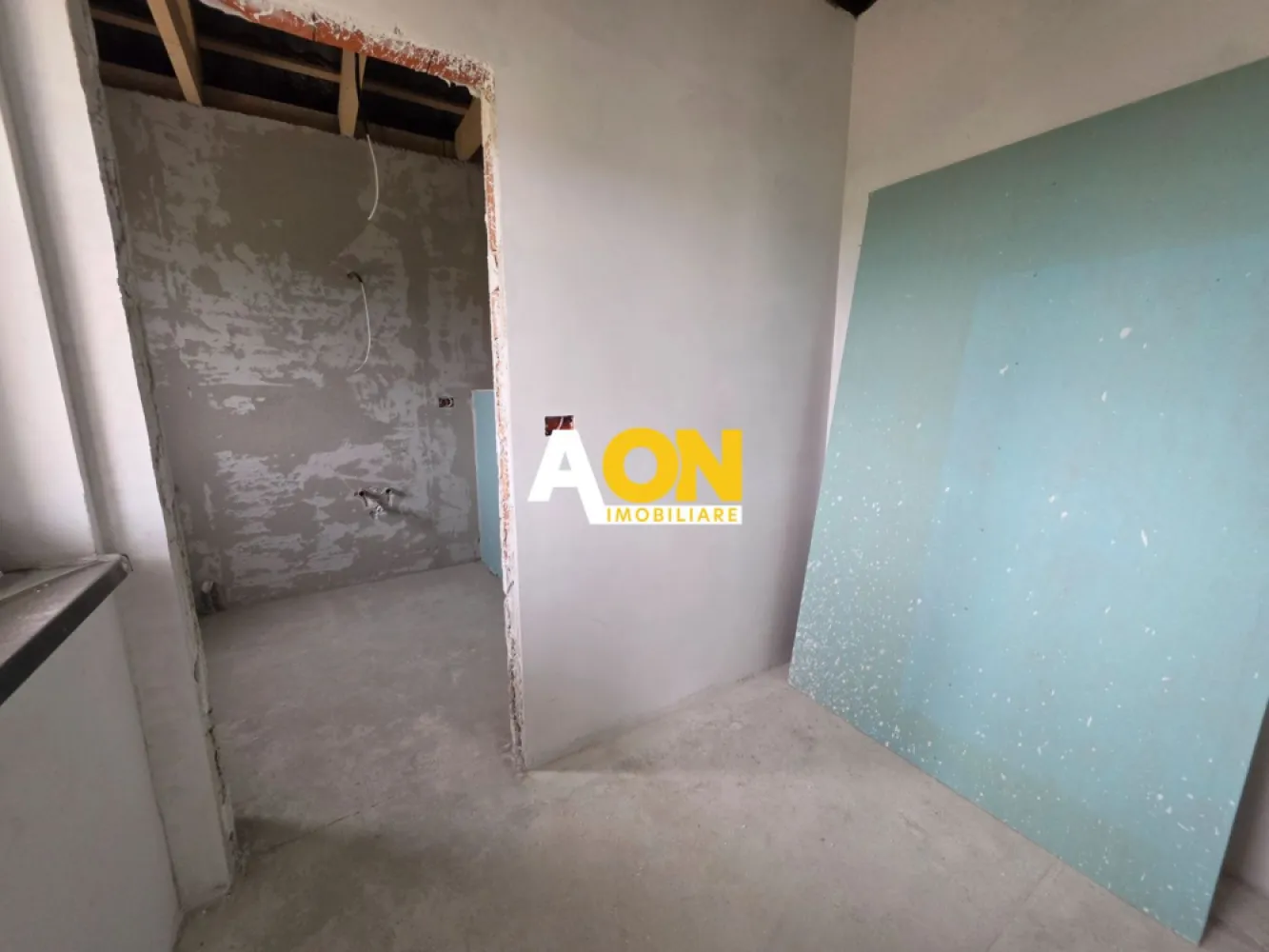 Casa Individala 4 Camere, 3 Bai, Zona Cetate