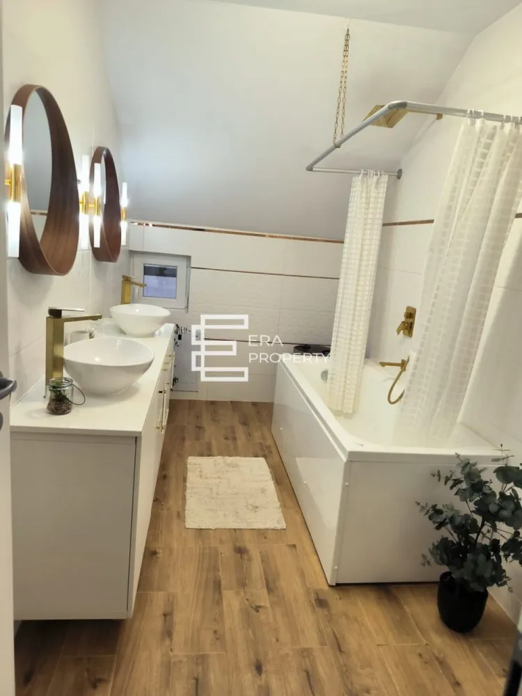 Casă individuală 4 dormitoare | Teren 475 mp | Panouri fotovoltaice| Sura Mare