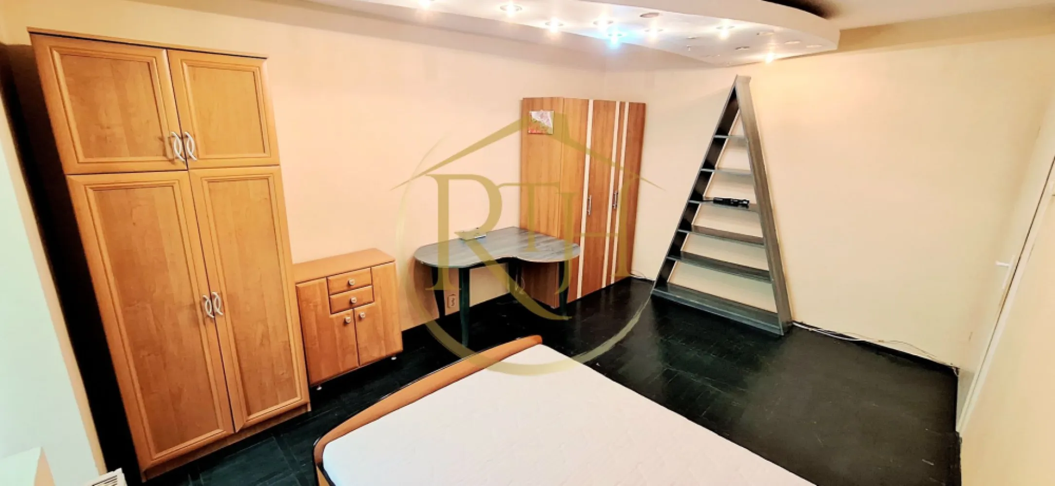 Oferim spre inchiriere apartament 1 camera, decomandat, Complex Studentesc