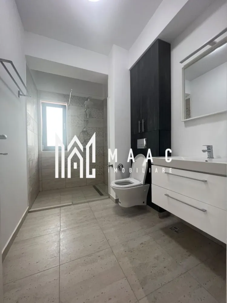 Apartament 3 camere decomandat | Central, Râmnicu Vâlcea | 73 mp, parcare, 2024
