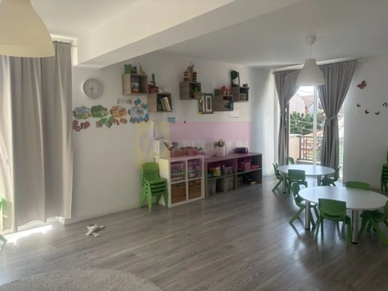 Vila D+P+1+M cu teren 446 mp Drumul Sarii.