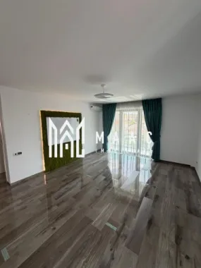 Apartament 3 camere | Calea Dumbrăvii, Sibiu | 82 mp, parcare