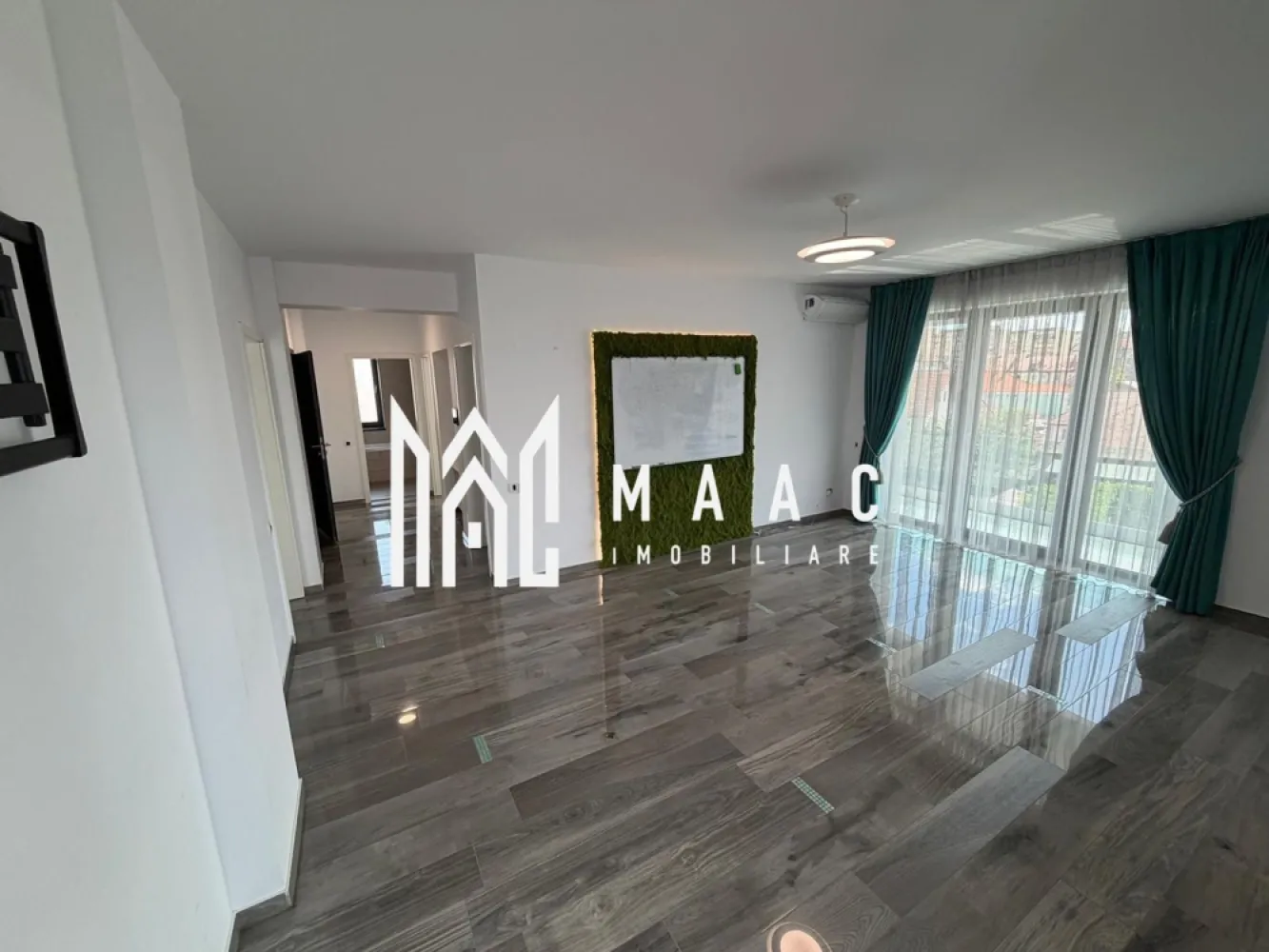 Apartament 3 camere | Calea Dumbrăvii, Sibiu | 82 mp, parcare