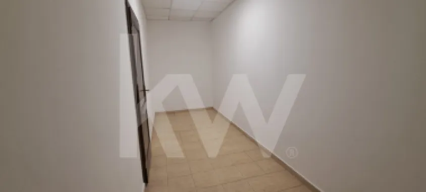 De Închiriat ,spațiu comercial/birouri – parter, acces stradal direct