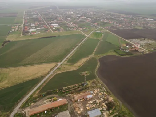 Teren construibil de investiţii în Caporal Alexa