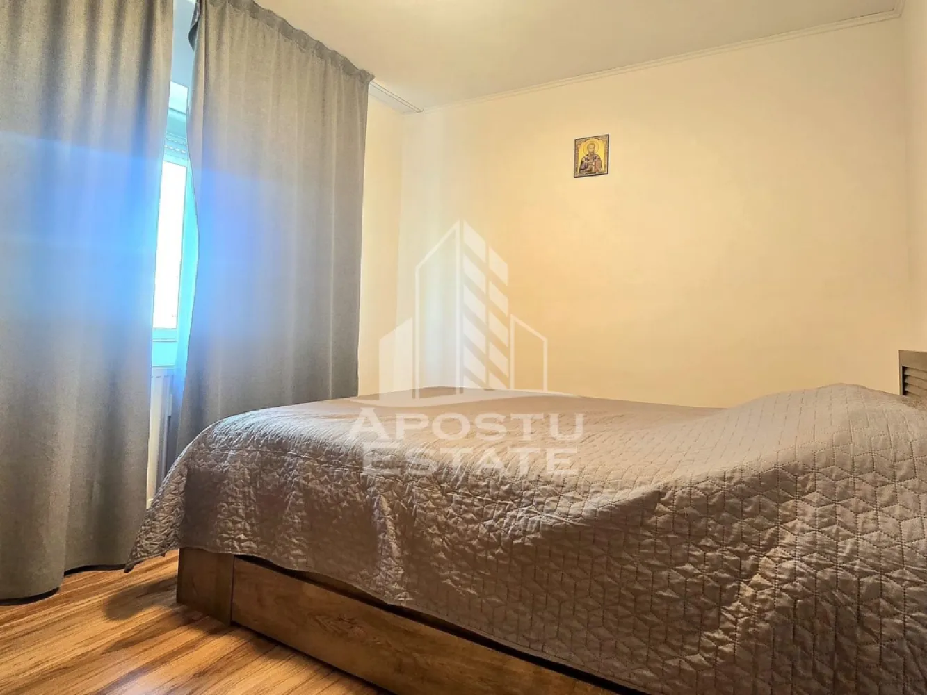 Apartament 3 camere Aurel Vlaicu