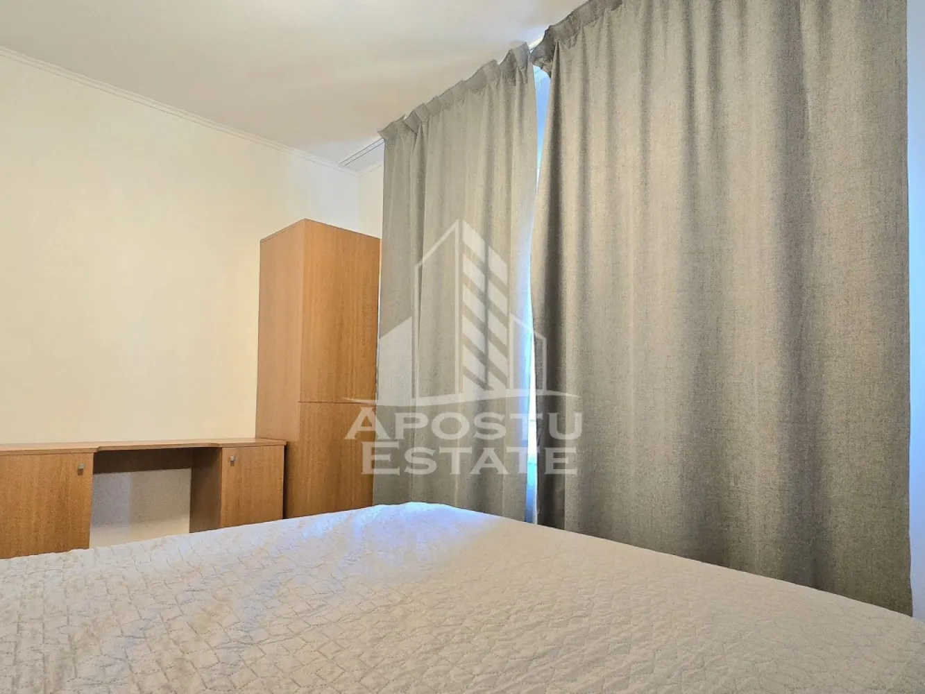 Apartament 3 camere Aurel Vlaicu