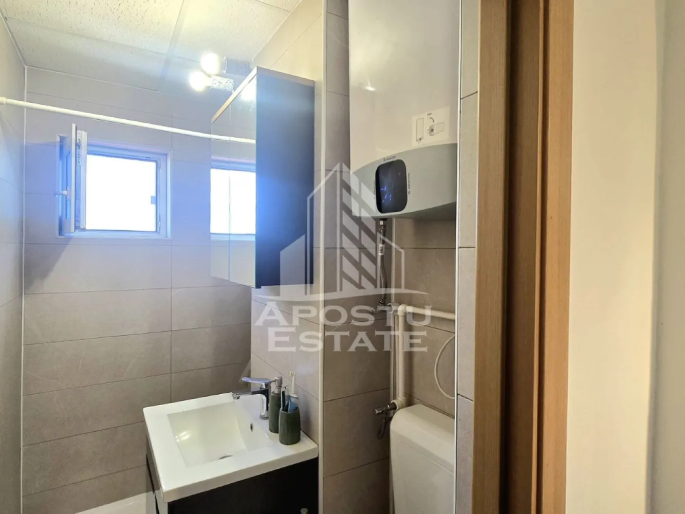 Apartament 3 camere Aurel Vlaicu