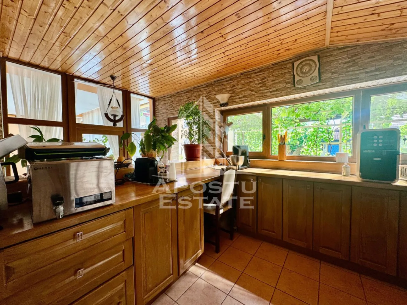 Casa Multifunctionala – Pensiune, Evenimente, Piscina si Crama