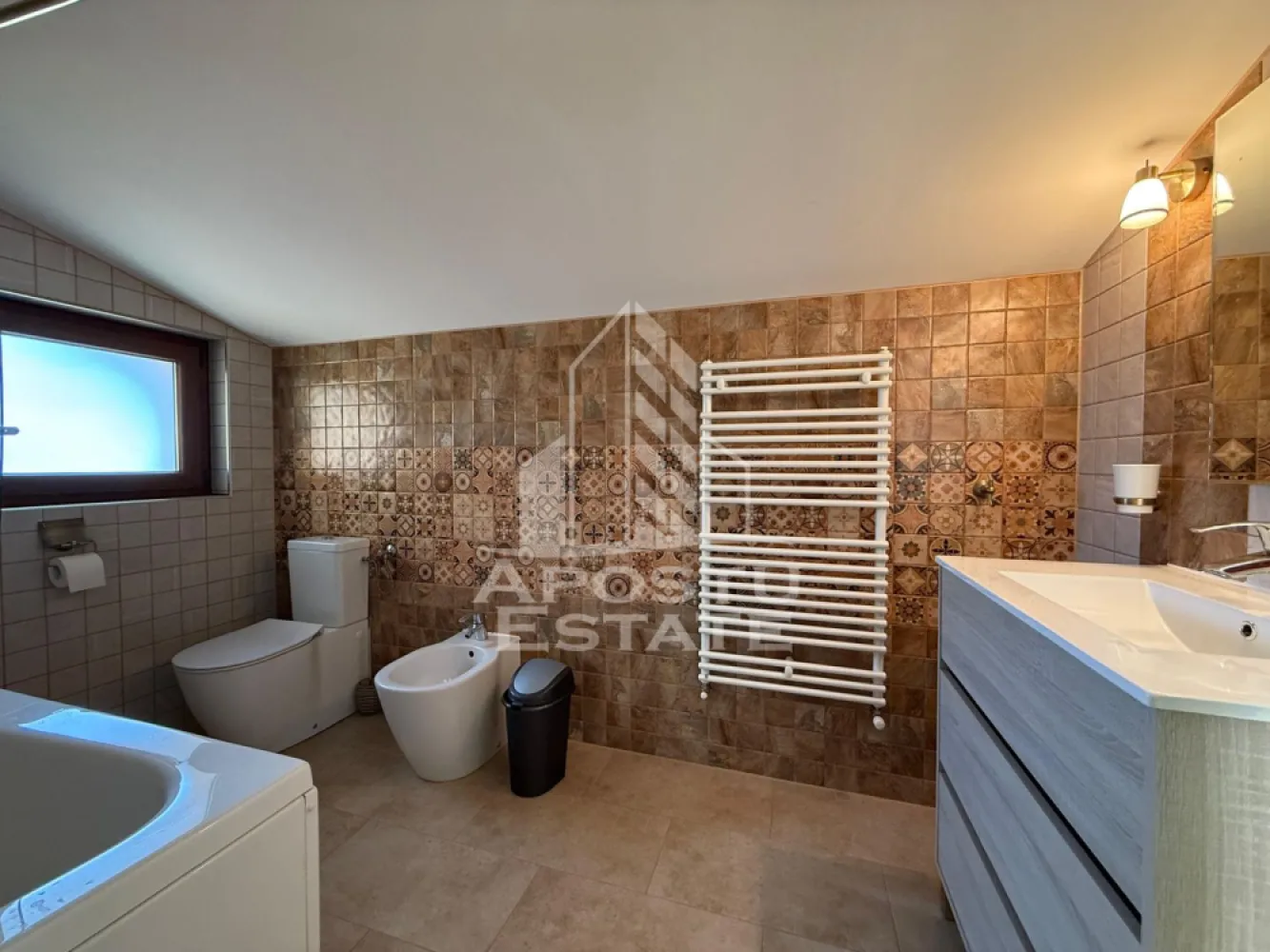 Casa Multifunctionala – Pensiune, Evenimente, Piscina si Crama