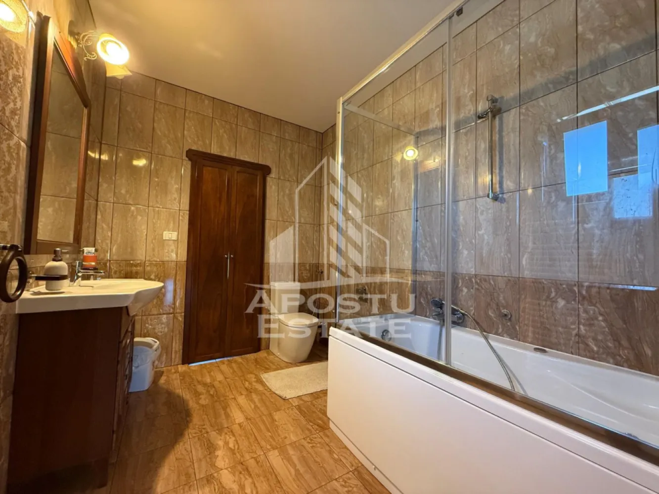 Casa Multifunctionala – Pensiune, Evenimente, Piscina si Crama