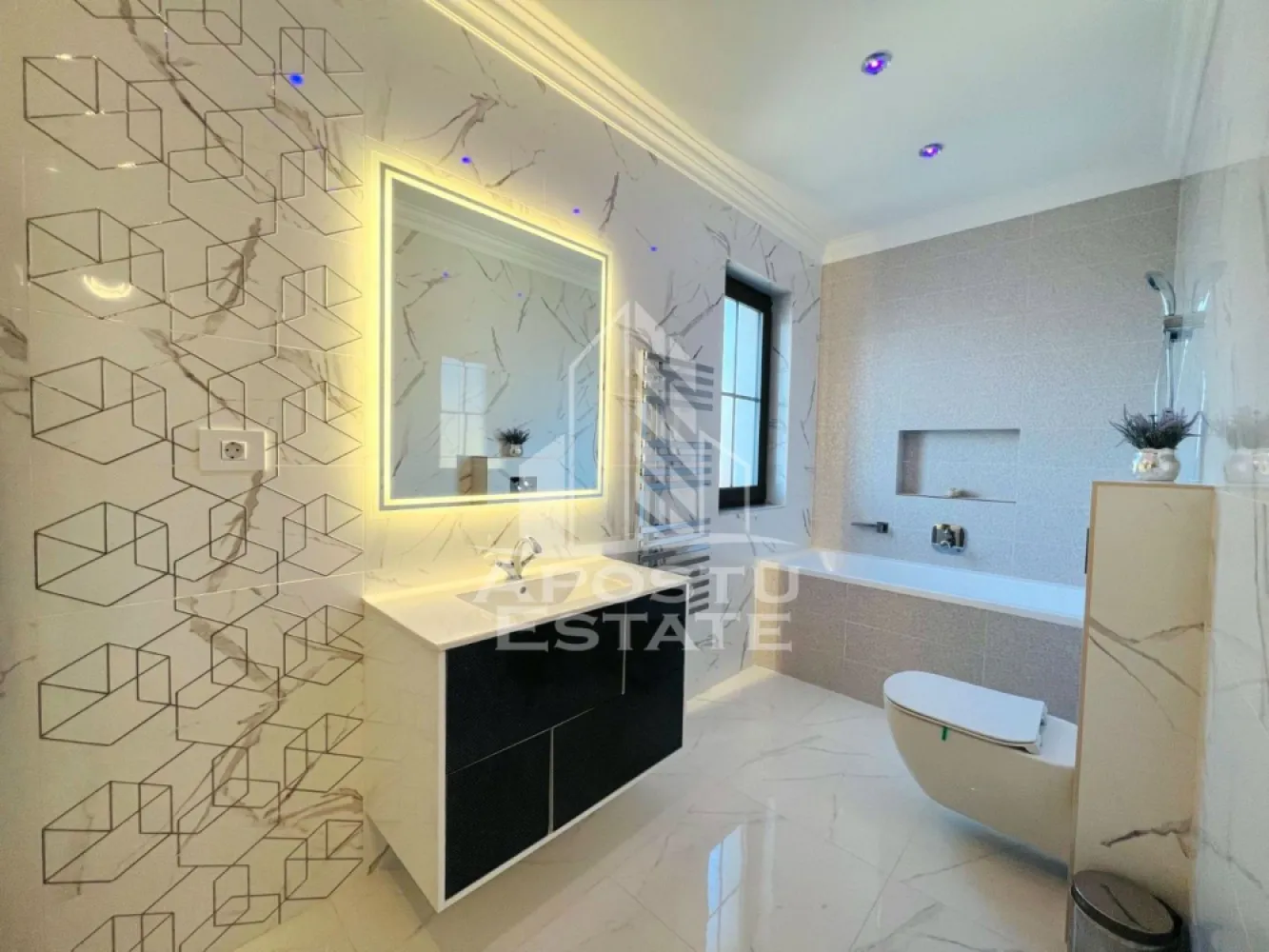 Duplex smart,5 camere,utilat si mobilat lux,Dumbravita Central - Apostu Estate va propune spre vanzare o jumatate de duplex,cu 5 camere,in Dumbravita,zona Centrala.
Constructie noua pe structura P+1,se desfasoara pe o suprafata utila de 140 mp si o suprafata teren de 382 mp.
Compartimentare:
Parter:
-hol acces.
-dormitor/birou.
-living generos cu iesire pe terasa.
-bucatarie inchisa cu iesire pe terasa.
-camera tehnica.
-baie cu cabina de dus.
-terasa acoperita amenajata ca si spatiu pt relaxare,utilata cu masa,canapea si proiector.
-curte spatioasa pavata si amenajata peisagistic cu gazon,pietre naturale,sistem de irigatie automatizat,robot automat tuns gazon.
-gard cu decorativa si iluminat ambiental exterior in toata curtea,anexa pt depozitare si un jacuzzi exterior profesional.
Etaj:
-dormitor matrimonial cu baie proprie,dressing si terasa.
-2dormitoare cu terasa.
-baie cu cada.
-pod pt depozitare.
Confortul termic se realizeaza prin intermediul centralei si al climei,incalzirea este in pardoseala,cu termostat pt fiecare zona.
Casa este smart si beneficiaza de:-alarma.
-supraveghere video.
-2 porti automate cu deschidere din telefon,2 locuri de parcare in interior.
-sisteme de ventilatie cu recuperare caldura.
-sistem de filtrare apa.
-bazin stocare 500L+300L boiler
-finisaje premium,cu atentie deosebita la detalii.
Va oferim consultanta si solutii financiare prin colaboratorii nostrii!
Va asteptam cu drag la o vizionare!