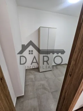Proprietar Inchiriez apartament doua camere Maurer