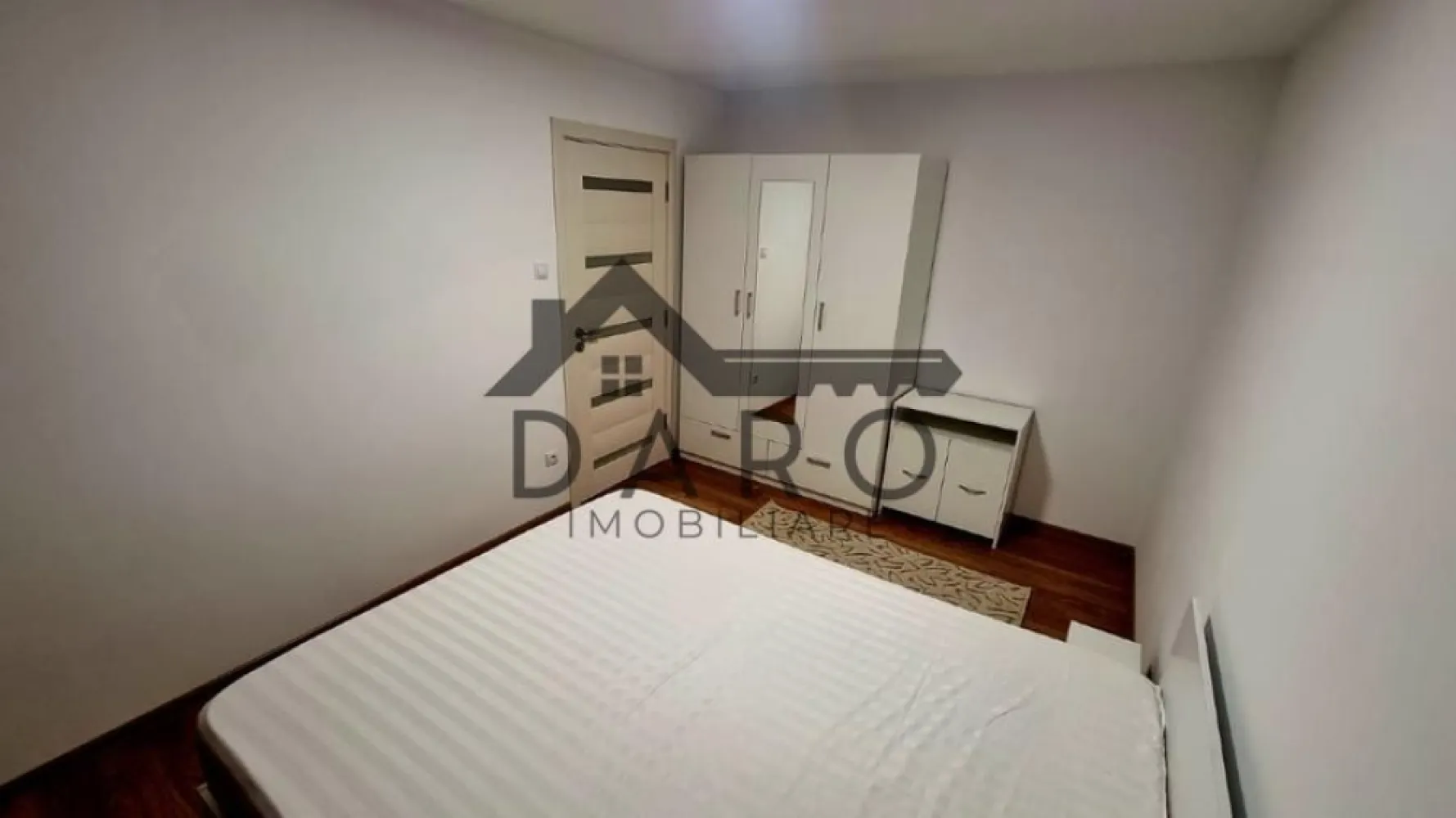 Apartament 2 camere, 50 mp, str. Libertății (semicentral)