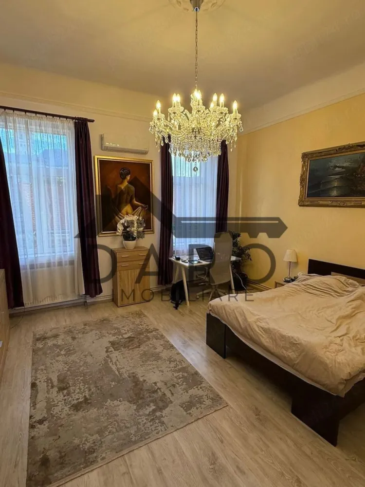 Apartament de inchiriat pe termen scurt - Inchiriez apartament pe termen scurt - o luna sau doua (iulie si sau august)

Locatie centrala : Str Horea, in cladire istorica

Compus din : bucatarie, o camera foarte spatioasa si o baie