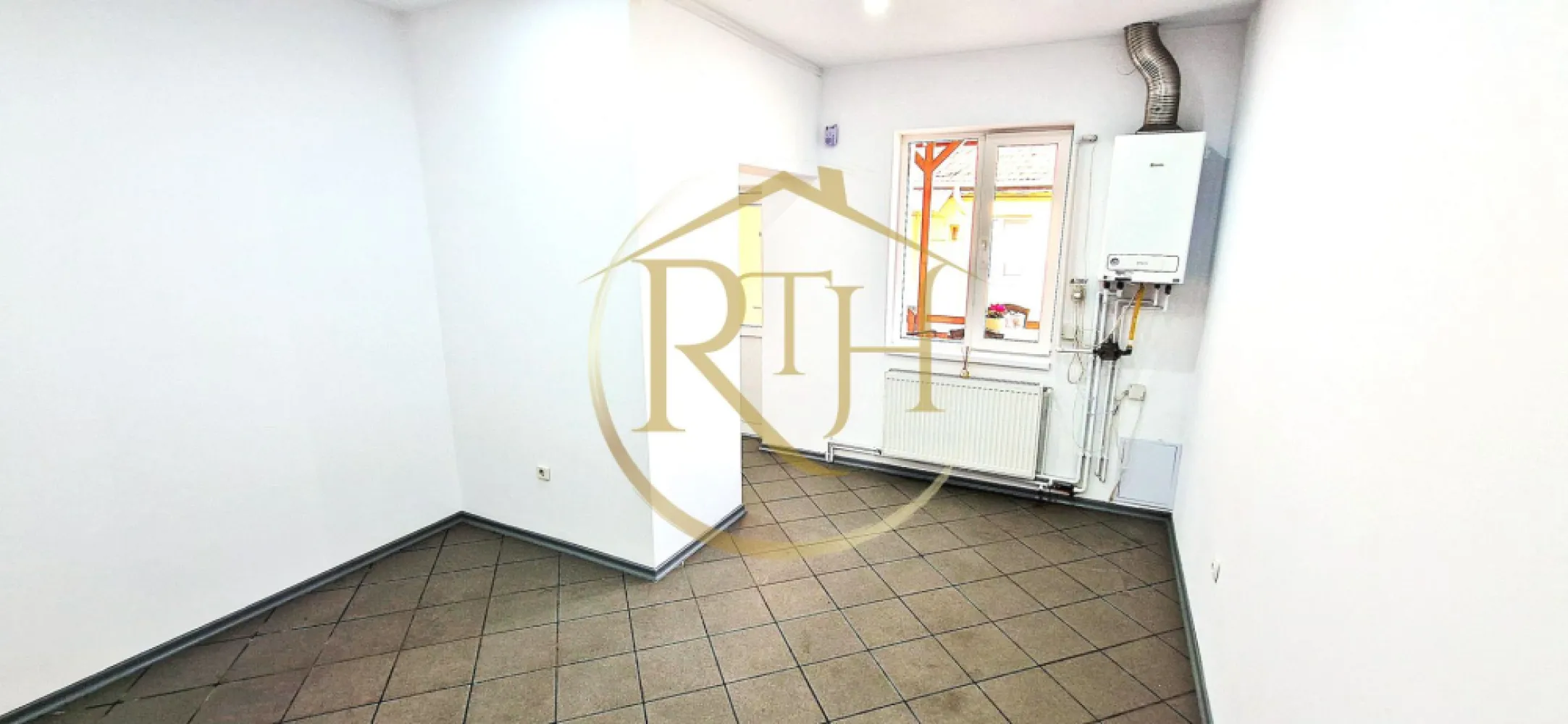 Spațiu comercial/birouri de închiriat – vad comercial excelent – zona Bălcescu