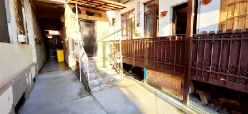 Oferim spre inchiriere apartament spatios, cu 3 camere, aproape de Nokia