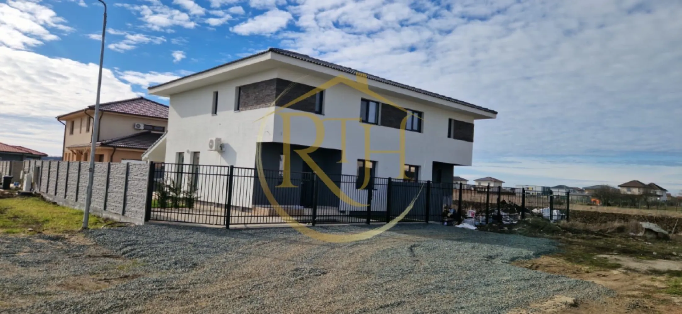 🏡 Duplex modern 5 camere în Giarmata Vii | 123 mp utili |290 mp teren.
