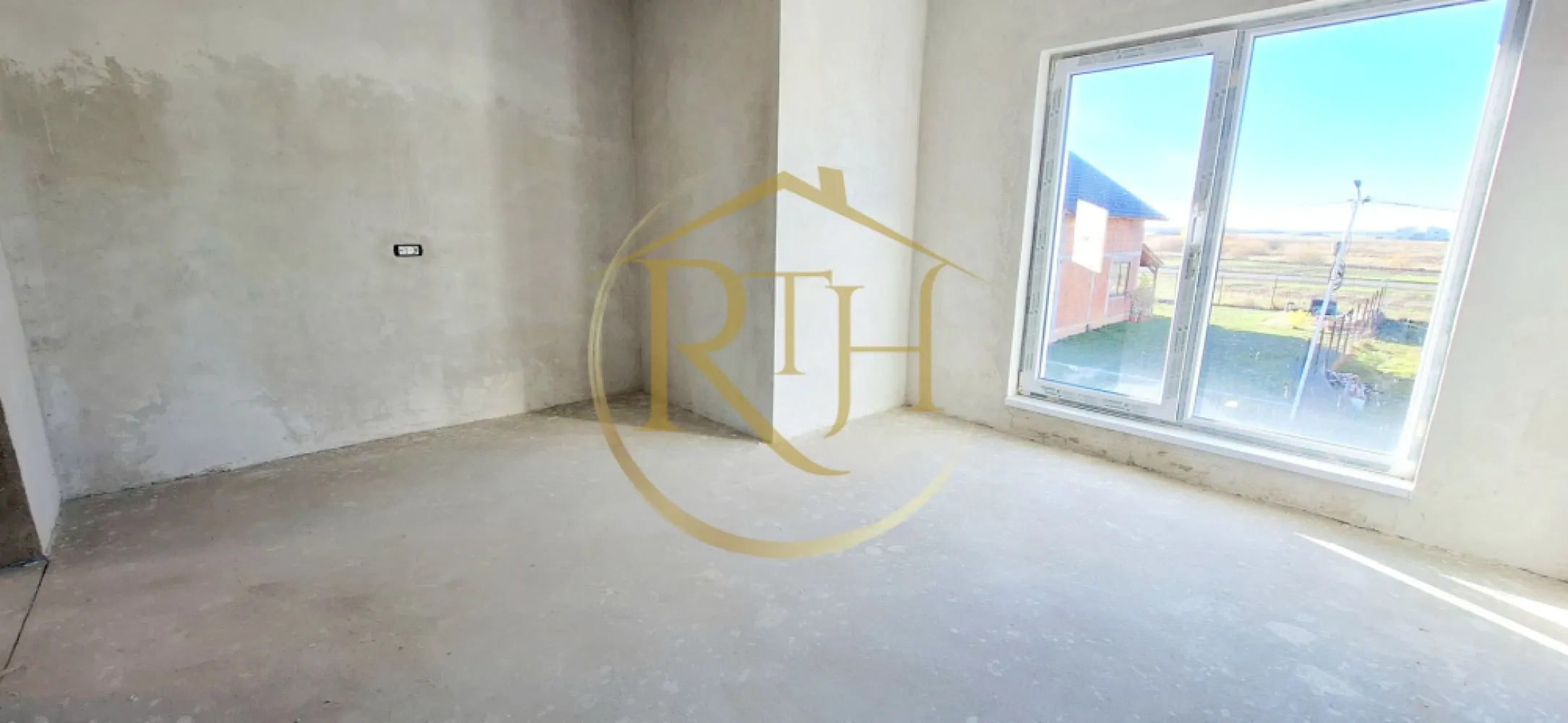 Oferim spre vanzare Case-Duplex cu 4 camere, situate in Giroc, zona buna