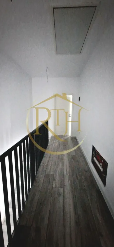 Duplex de vanzare cu 4 camere,2 bai,250 mp teren-Mosnita Veche zona Centrala.