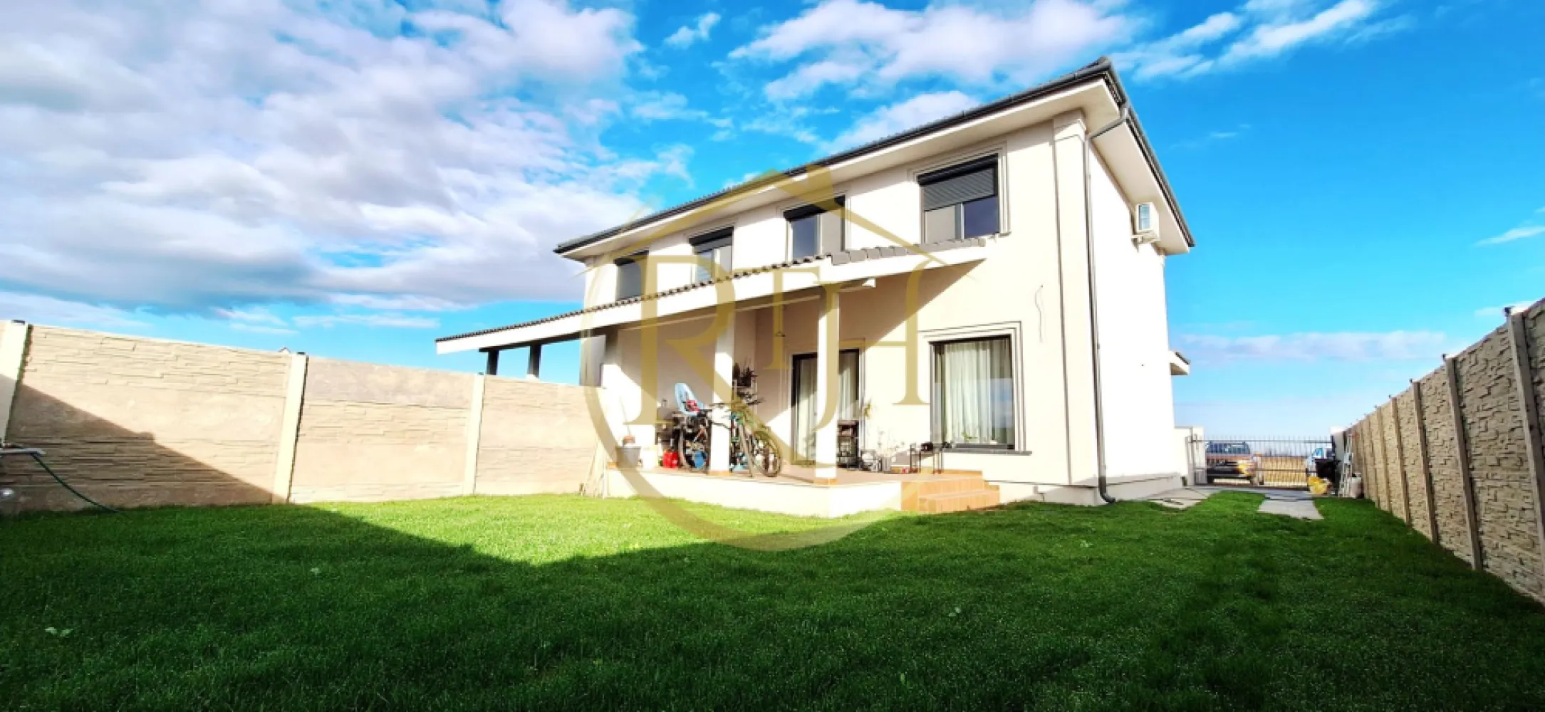 Oferim spre vanzare Casa tip Duplex, situata in Giroc in apropiere de DAF