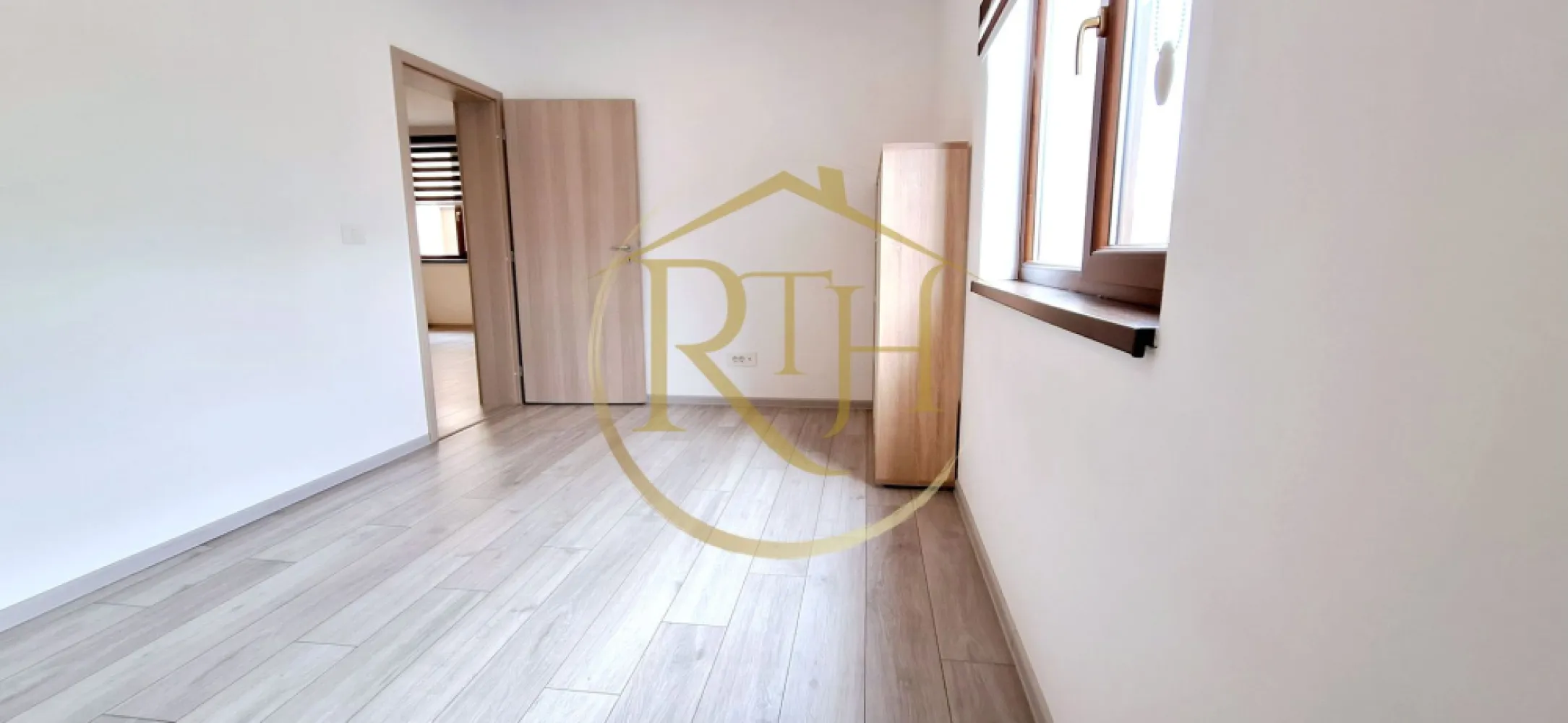 Apartament 3 camere,75 mp utili,4 locuri de parcare, Braytim,Cl Urseni