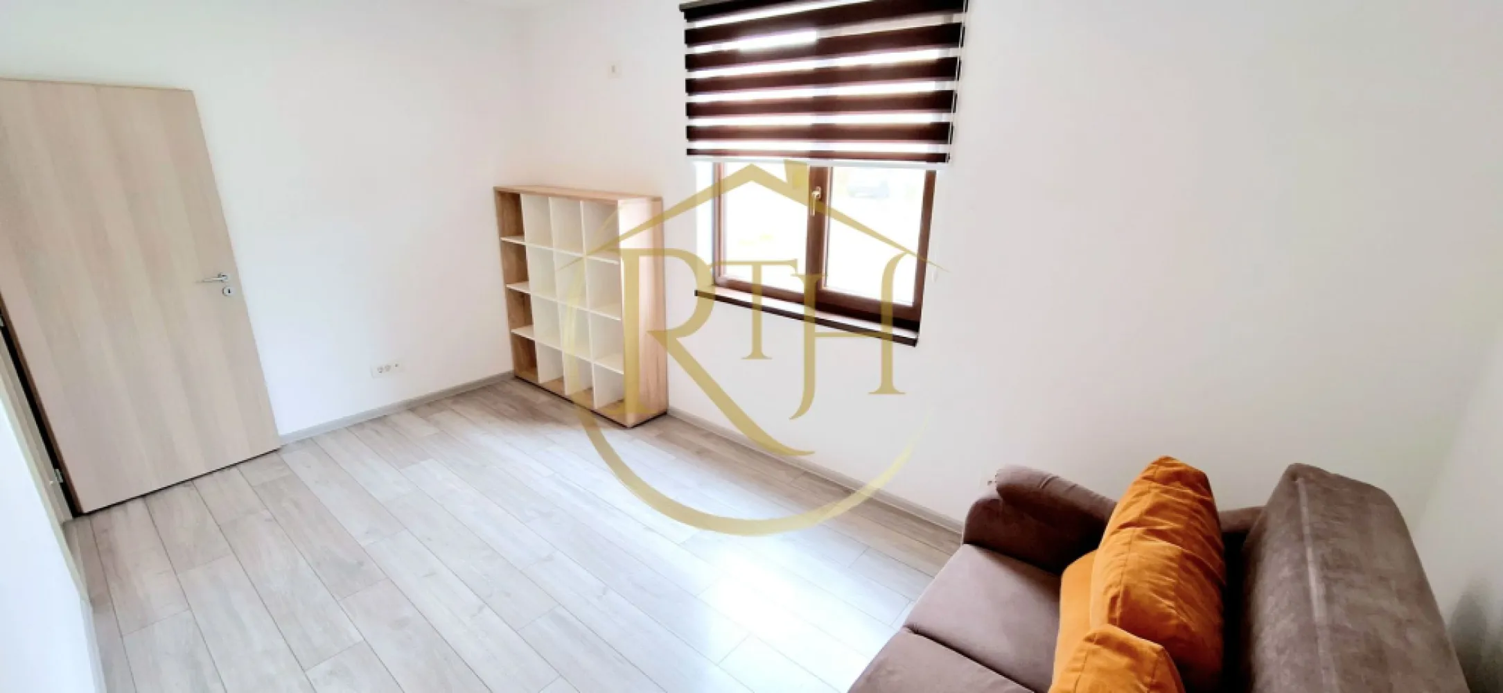 Apartament 3 camere,72 mp utili,4 locuri de parcare, Braytim,Cl Urseni
