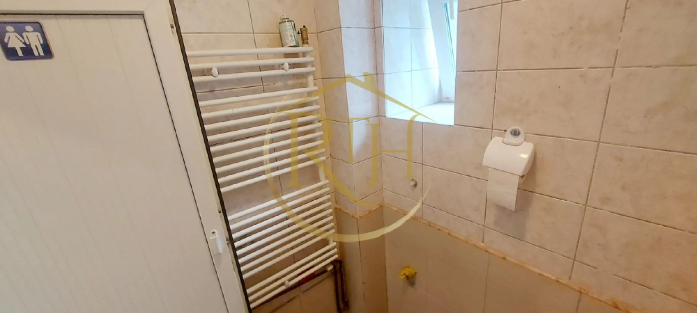 Închiriez spațiu comercial 4 camere–Zona Centrală – 77 mp utili.
