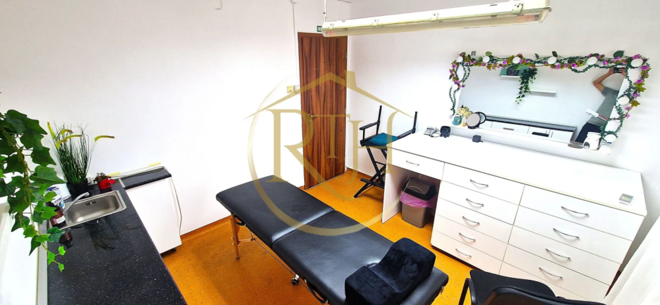Oferim spre vanzare afacere la cheie,salon infrumusetare si masaj