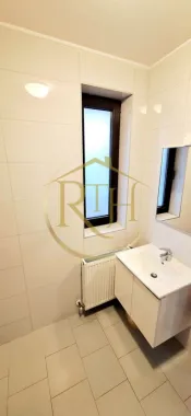 Oferim spre inchiriere casa cu 4 camere in Giroc aproape de Penny ,pet friendly.