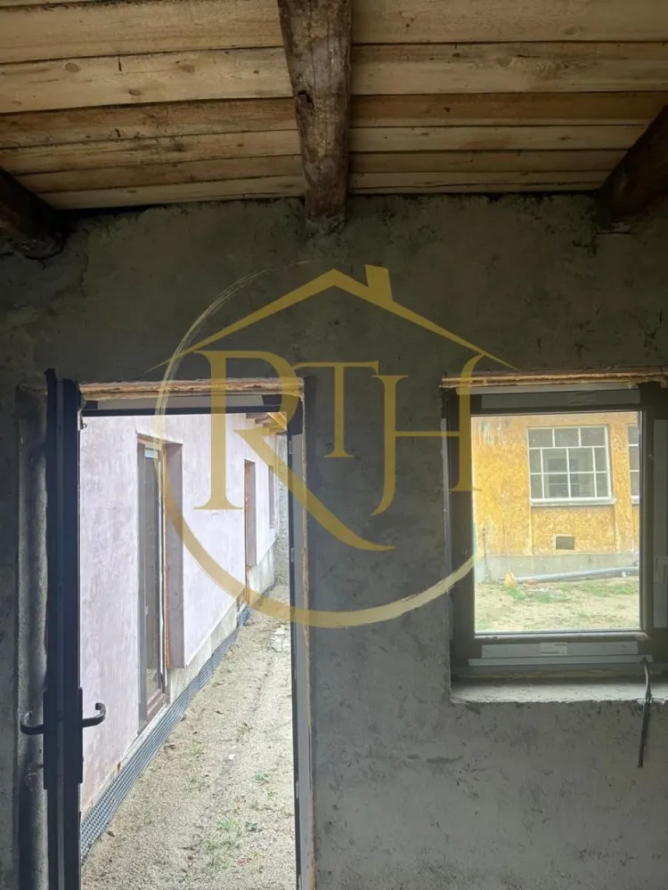 Casa plus teren de vânzare în Balinț,comision ,,0''