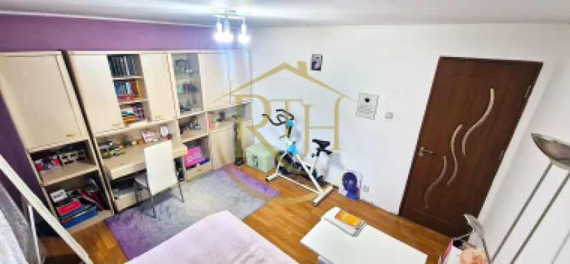 Vand apartament 2 camere,zona linistita cu mult spatiu verde ,0 Comision