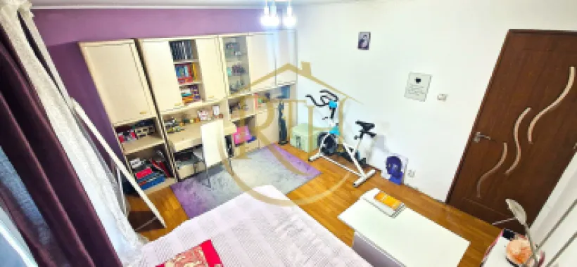 Vand apartament 2 camere,zona linistita cu mult spatiu verde ,0 Comision