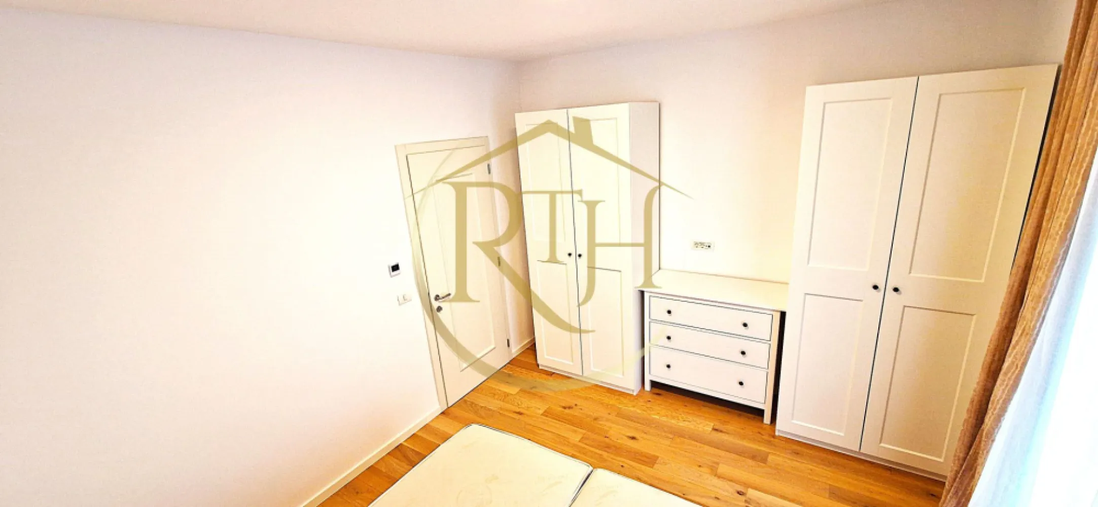 Apartament 2 camere de inchiriat ,amenajat si mobilat premium-zona Mehala.