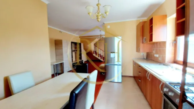 Oferim spre inchiriere casa-duplex,4 camere,Dumbravita aproape de Lidl