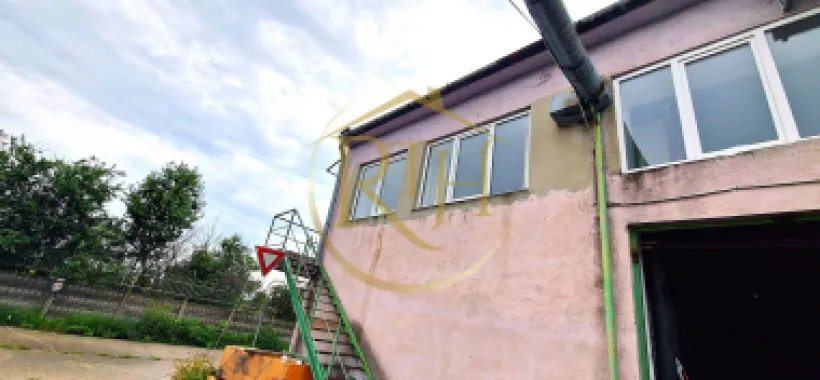 Cladiri si teren de închiriat zona industriala pentru orice tip de activitate.