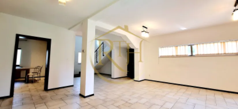 Oferim spre inchiriere, casa cu 4 camere pentru locuit sau birouri, Mehala