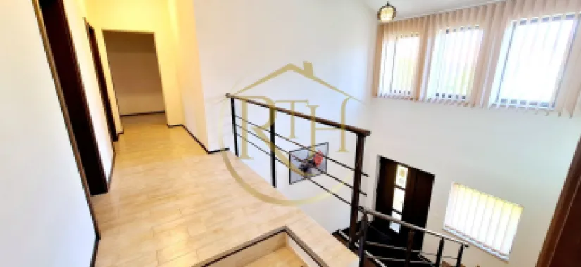 Oferim spre inchiriere, casa cu 4 camere pentru locuit sau birouri, Mehala