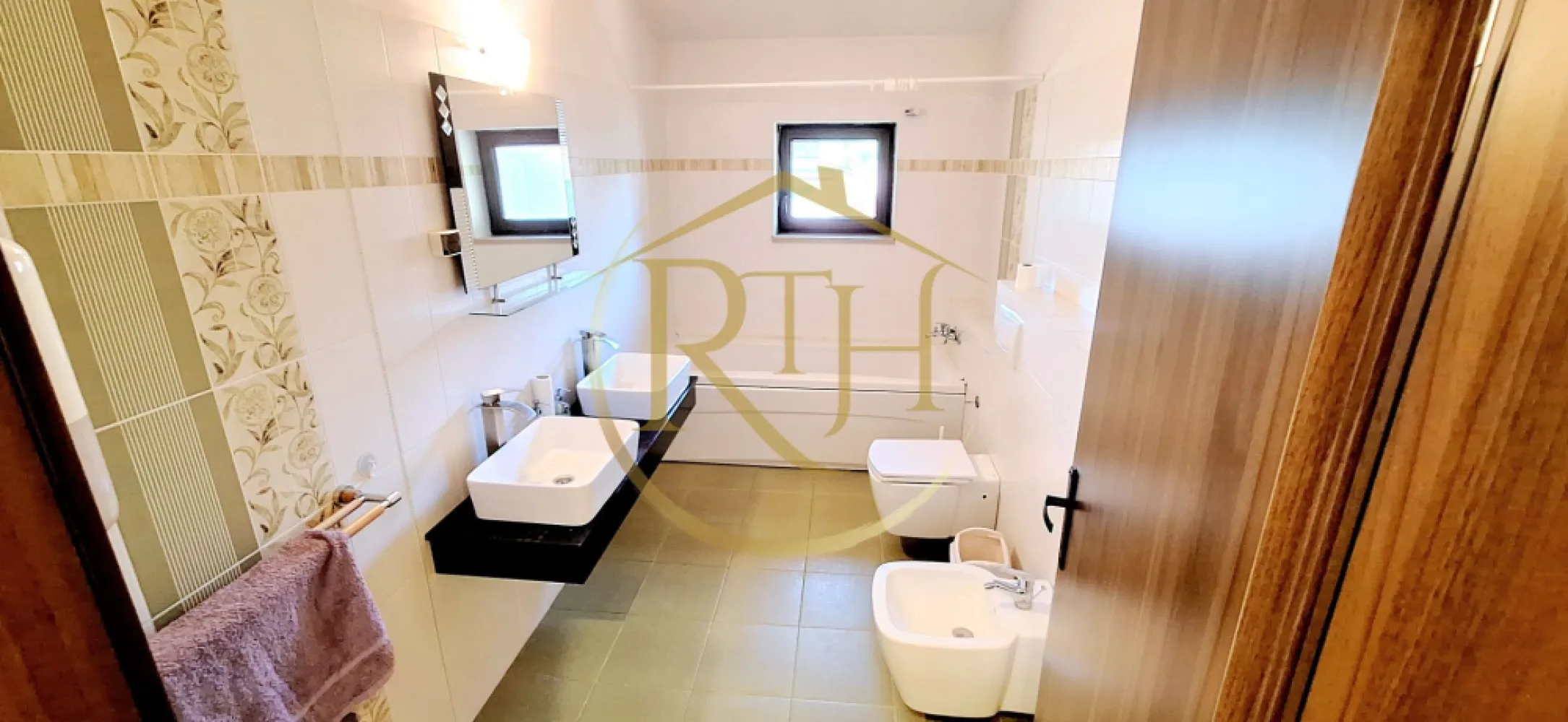 Oferim spre inchiriere, casa cu 4 camere pentru locuit sau birouri, Mehala