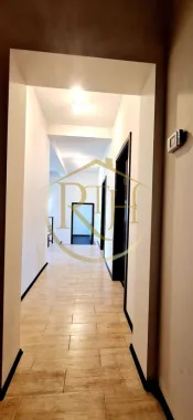 Oferim spre inchiriere, casa cu 4 camere pentru locuit sau birouri, Mehala