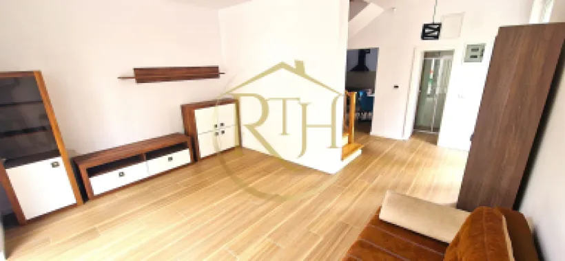 Apartament (SAD) de închiriat–ideal pentru activități comerciale sau locuință.