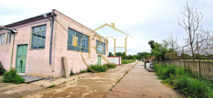 Cladiri si teren de închiriat zona industriala pentru orice tip de activitate.