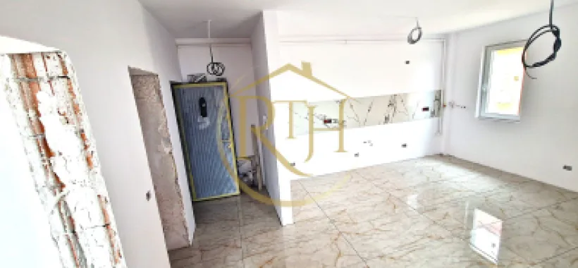 Vand apartamente noi cu 3 camere in Giroc preturi de la 85000.