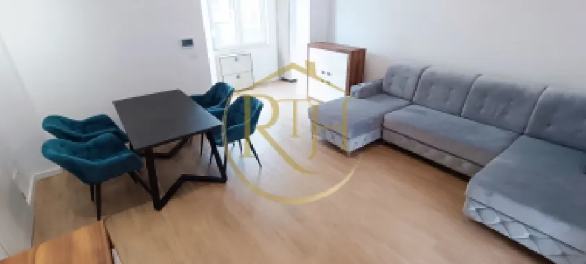 Apartament de închiriat (SAD) – ideal pentru locuință sau activități comerciale