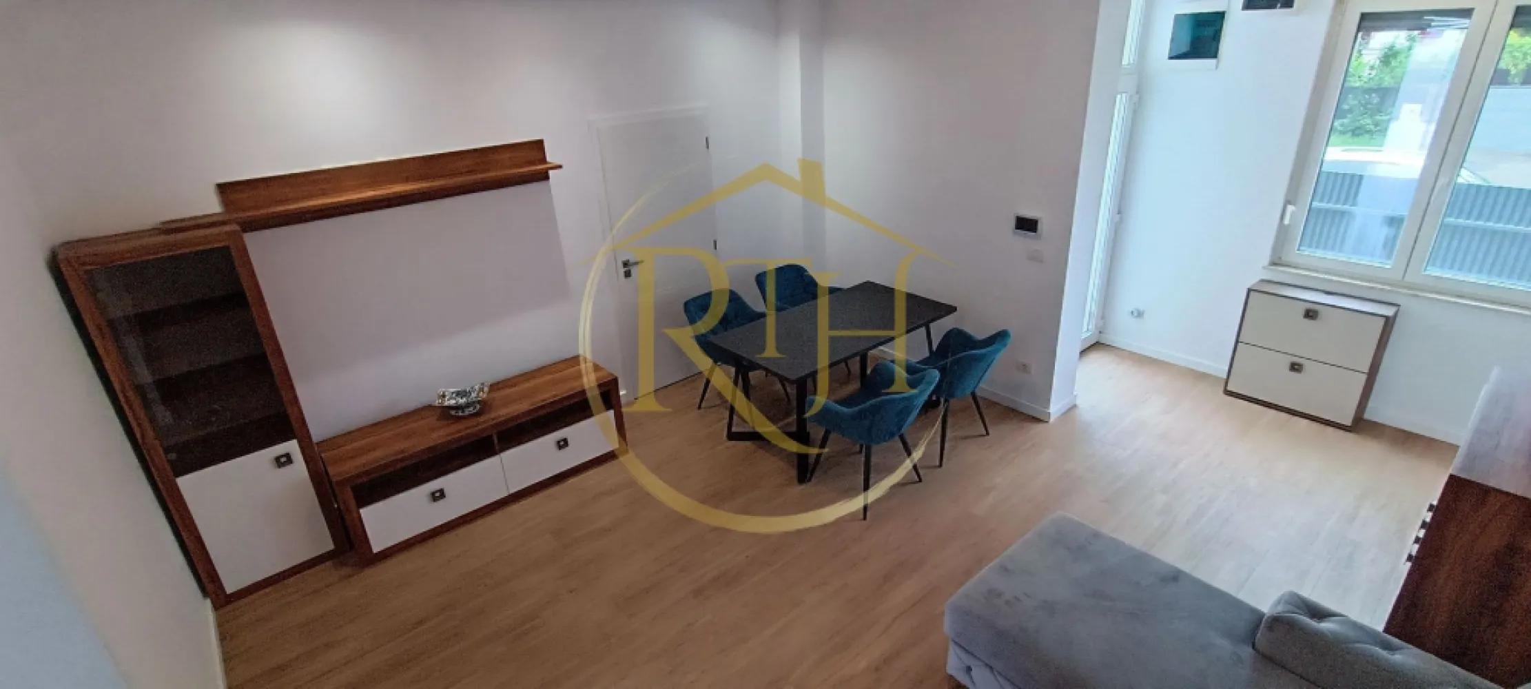 Apartament de închiriat (SAD) – ideal pentru locuință sau activități comerciale