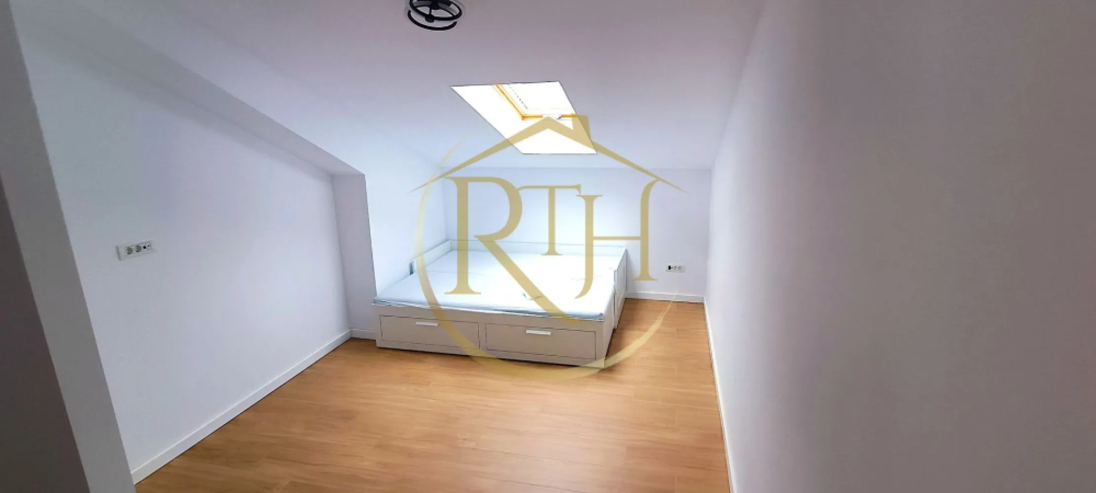 Apartament de închiriat (SAD) – ideal pentru locuință sau activități comerciale