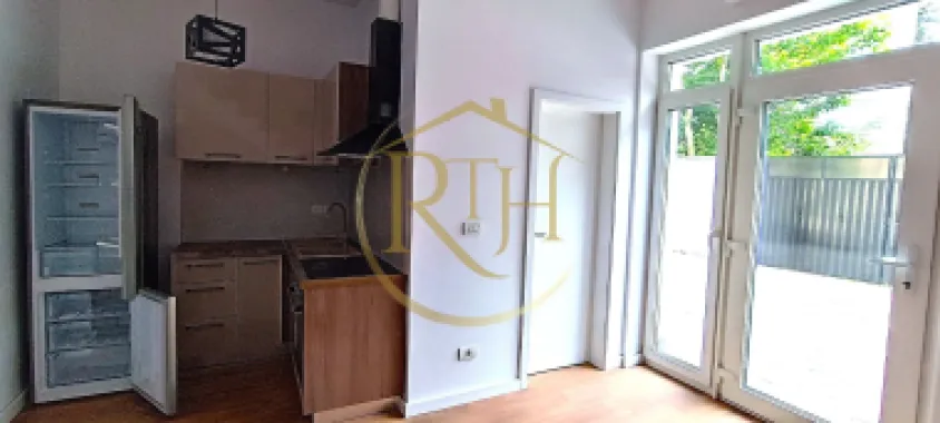 Apartament de închiriat (SAD) – ideal pentru locuință sau activități comerciale