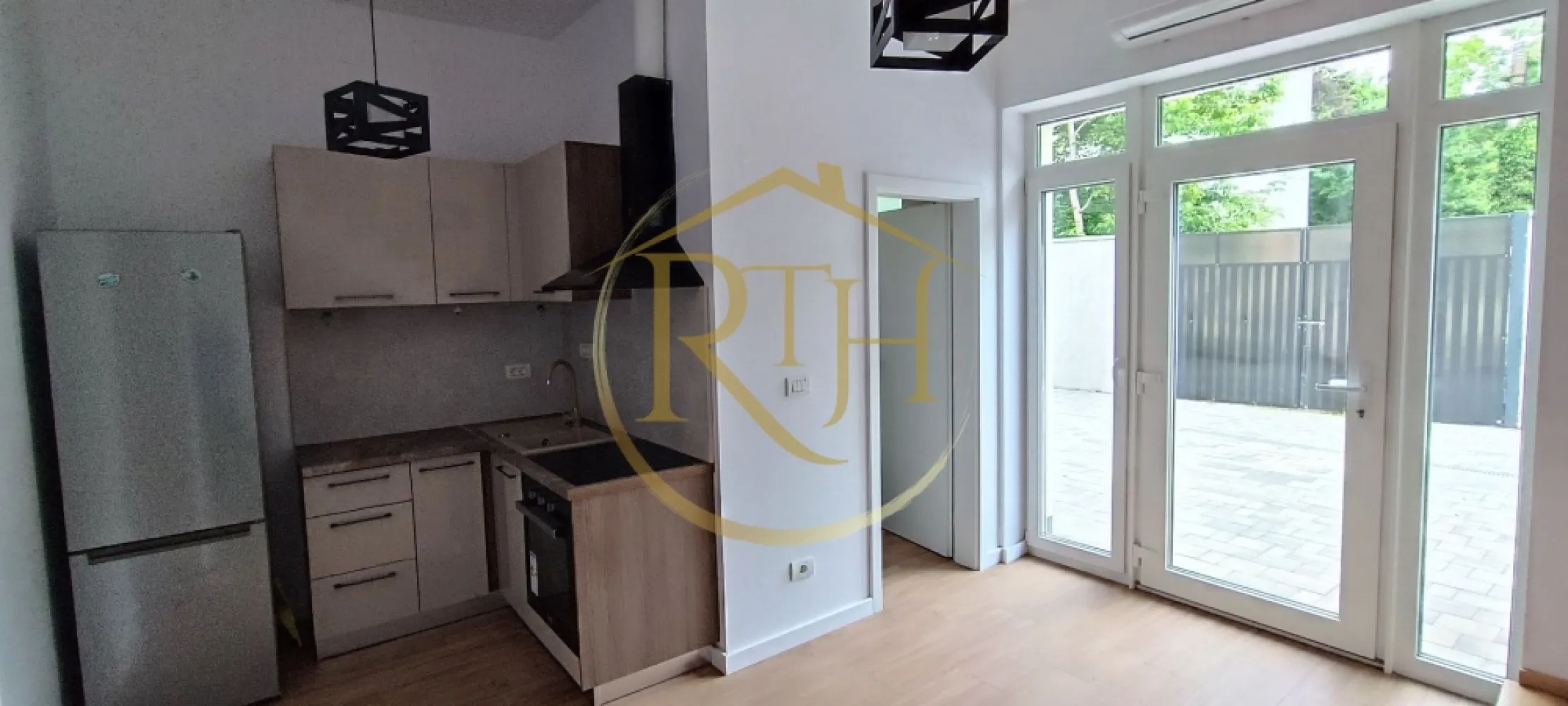 Apartament de închiriat (SAD) – ideal pentru locuință sau activități comerciale