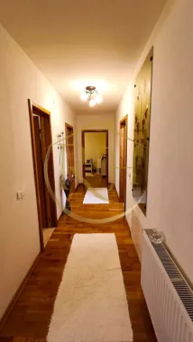 Vand vila 5 camere construita cu materiale premium in Giroc, pret 185000 euro