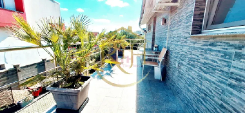 Oferim spre vanzare, proprietate deosebita, 7 camere, zona Modern